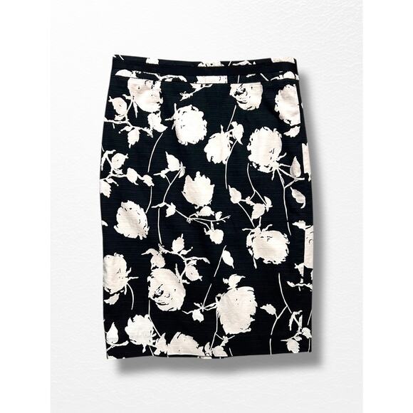 Boden Modern Pencil Skirt, Size 2P - Picture 1 of 8